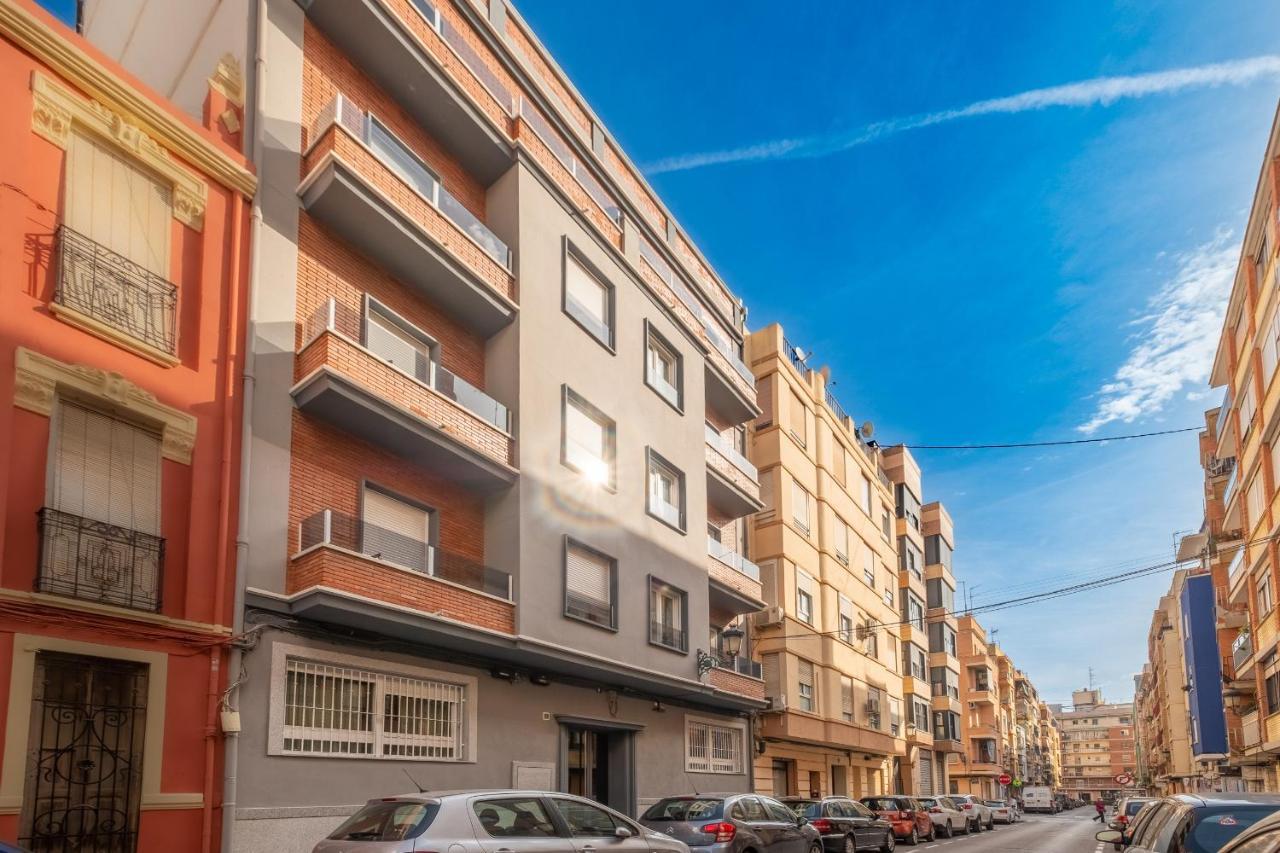 Apartment With Open-Air Space Valenza Esterno foto