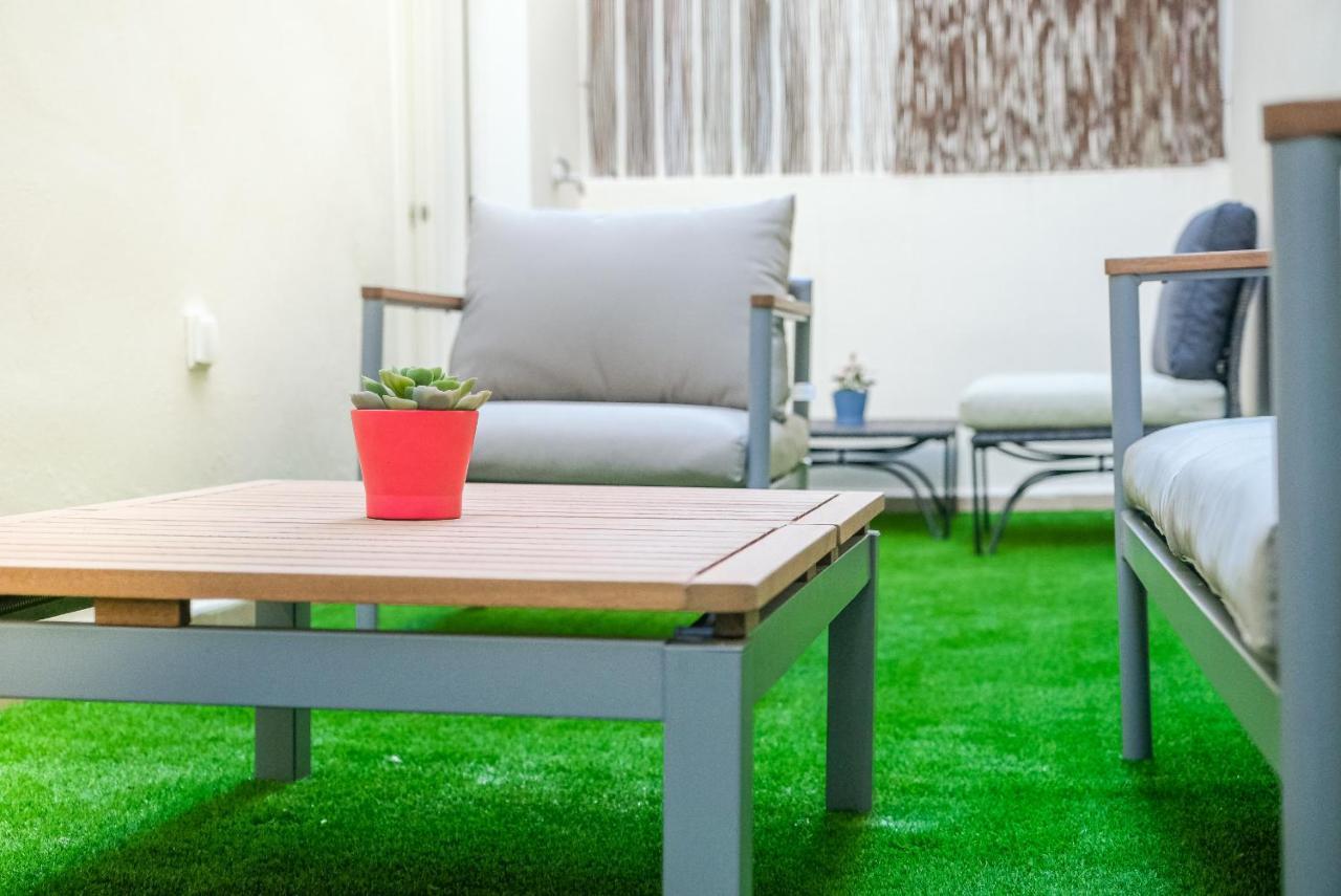 Apartment With Open-Air Space Valenza Esterno foto