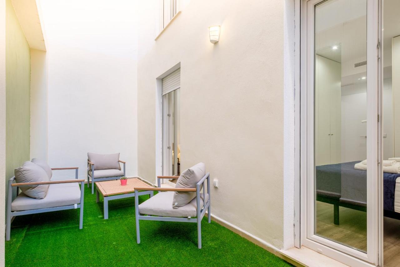 Apartment With Open-Air Space Valenza Esterno foto
